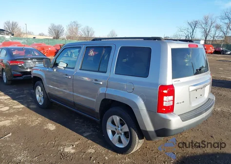2017 Jeep Patriot Latitude 4X4 из США, поврежденный, VIN 1C4NJRFB3HD196729